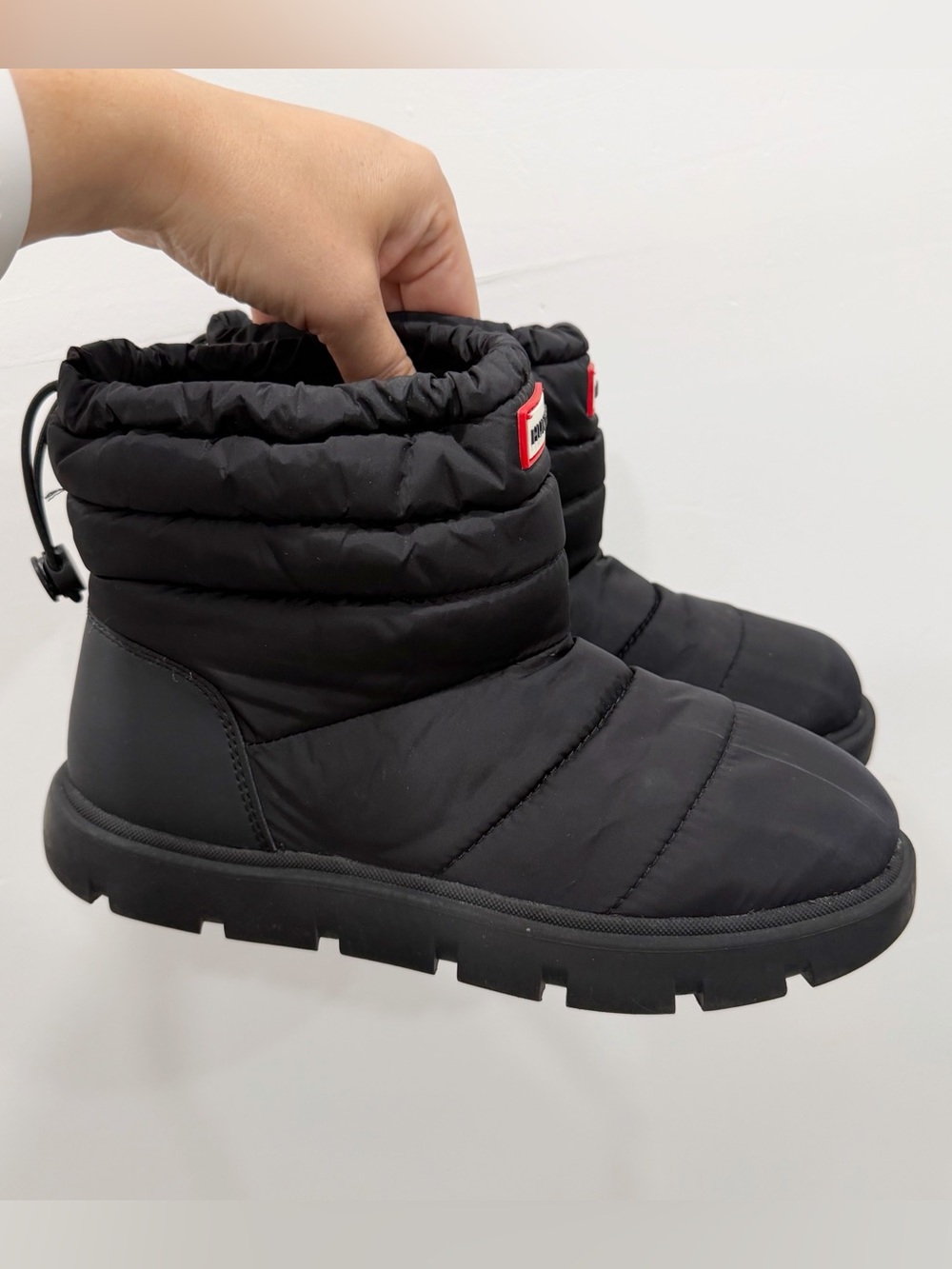 Hunter Kids Cuddle Lug Sole Insulated Waterproof Snow Boot Black Size 4